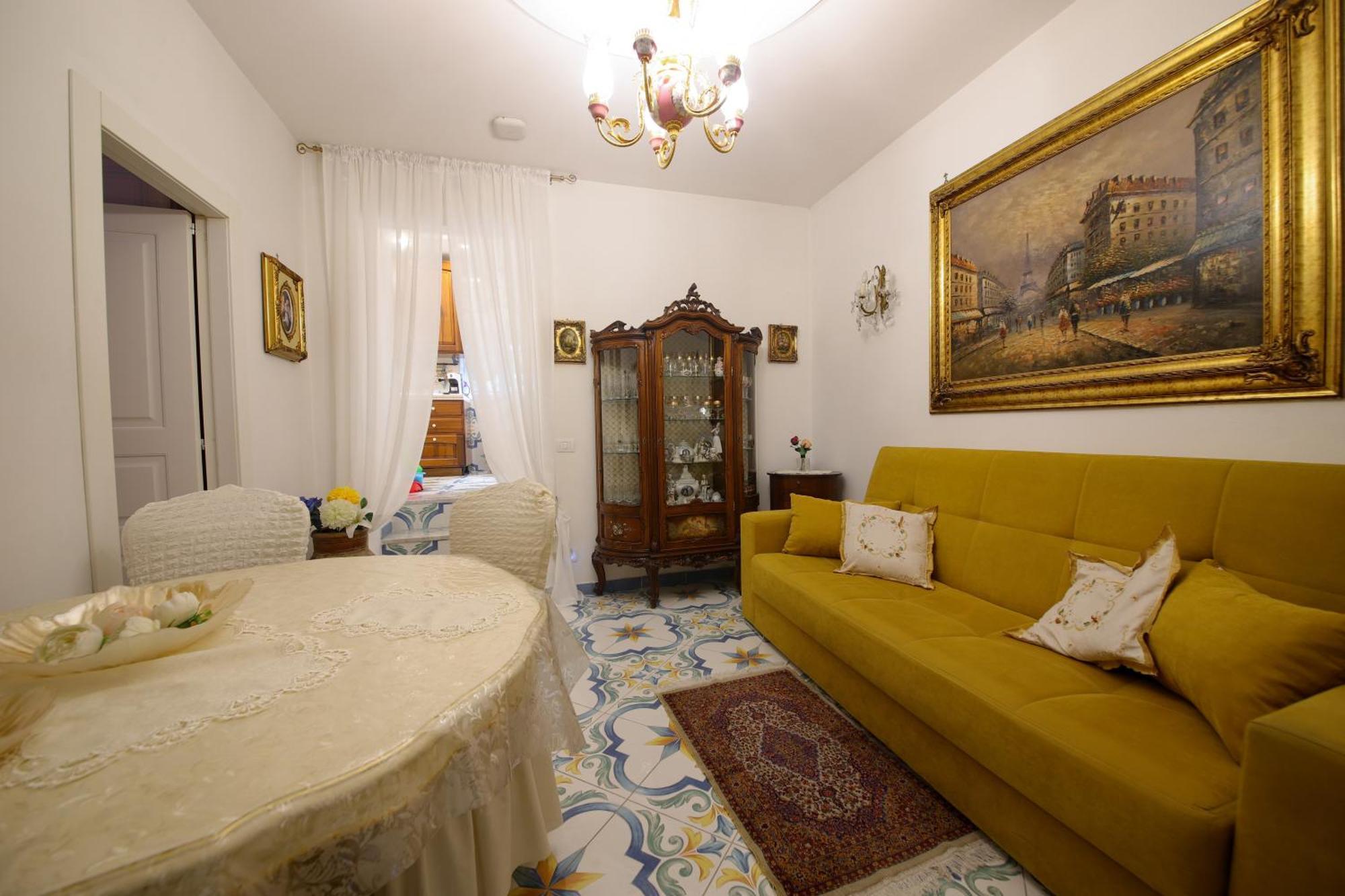 Giallo Napoletano Home Неаполь Экстерьер фото